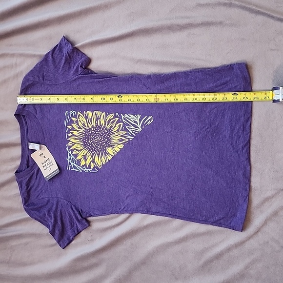 Home Means Nevada Co. - Purple Sunflower t-shirt 💜 Women's Size Medium - New - Picture 8 of 13